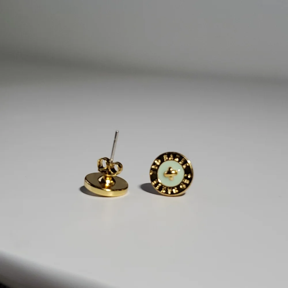 Ted Baker FLAT Eisley Gold MINT Enamel Button Earrings - Picture 3 of 3